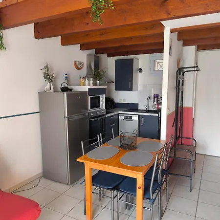 Apartment Maisonette With Pool, Near Uby, Thermal Baths Cazaubon